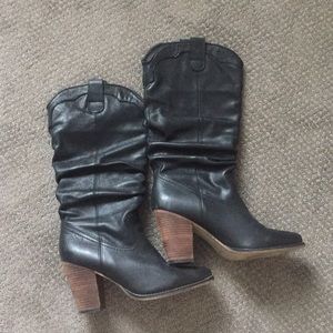 Steve Madden Black leather boots